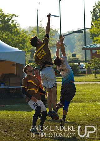 Sunday Action - D-III College Championships
