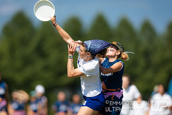 Saturday full coverage from USAU D-I College Championships, Tufts vs Santa Barbara