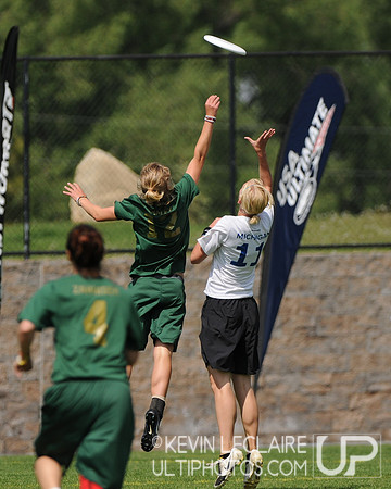 Semis - Michigan vs. Oregon - 2011 College Championships