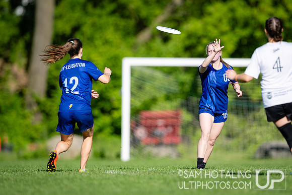 Women’s pool play at USAU DI College Championships