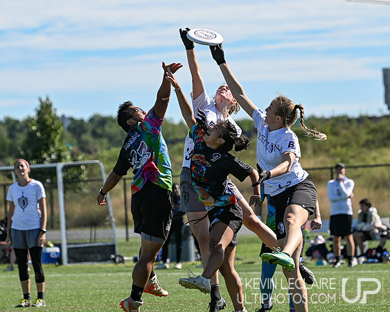 2022 Mid-Atlantic Regionals Saturday action