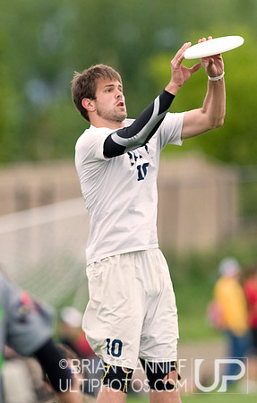 Saturday 5pm Crossover Round -- 2011 USAU College Championships