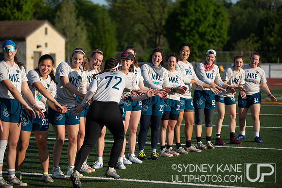 Milwaukee Monarchs vs Indy Red on 5/18/2024 in Hart Park, Wauwat
