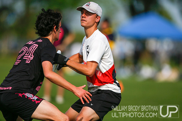 Day 1 of USA Ultimate 2022 D-III College Championships.