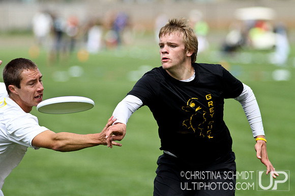 2012 USAU D-I College Championships Friday Action
