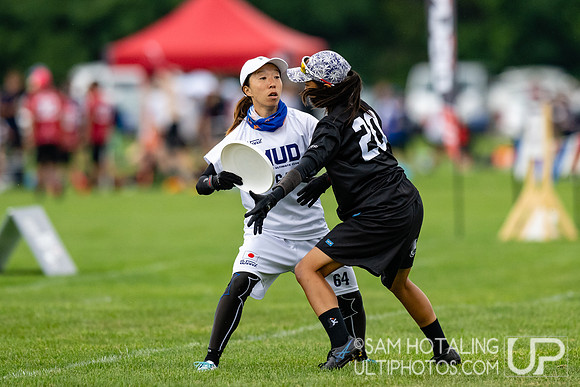 TOKYO Mavericks vs MUD in pool play at World Ultimate Club Championships