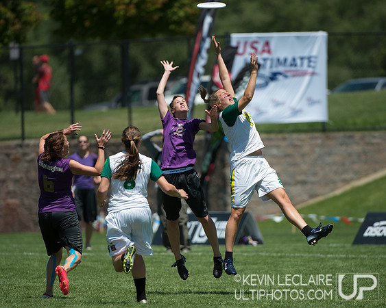 2012 USAU D-I College Championship Game Action