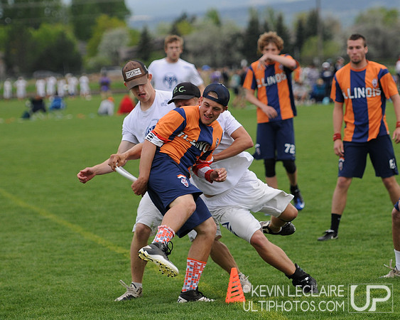 Saturday 2:30pm round -- 2011 USAU College Championships