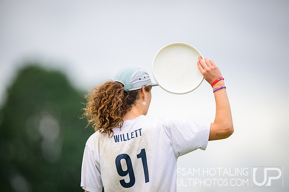 Haverford/Bryn Mawr Sneetches vs Mount Holyoke Daisy Chain in quarterfinals at USAU D-III College Championships