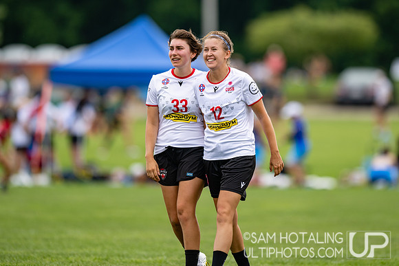 CUSB Shout vs Stella in pool play at World Ultimate Club Championships