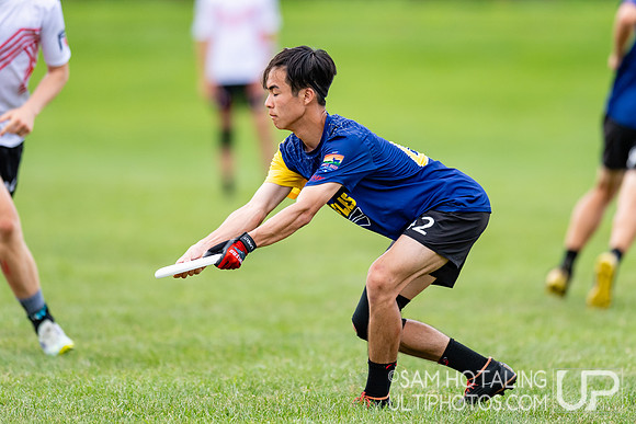 Fireflies vs Reading Ultimate in pool play at World Ultimate Club Championships