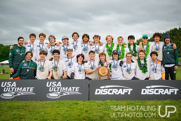 Highlights: Lewis & Clark Bacchus vs Middlebury Pranksters (M) in finals at USAU D-III College Championships