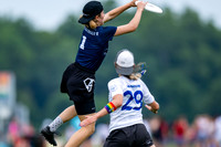 FABulous vs Iris in pool play at World Ultimate Club Championships