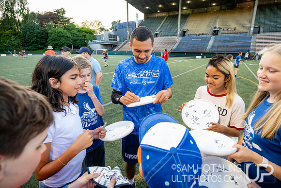 Oakland Spiders at Seattle Cascades in the UFA Regular Season