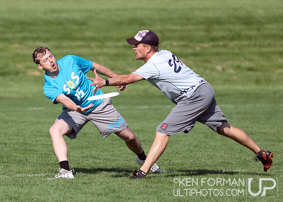 Cam Hunter (SOS #15) v. Jason Conrad (Shipwreck #29) - Bracket Play at the 2021 USAU Masters National Championships