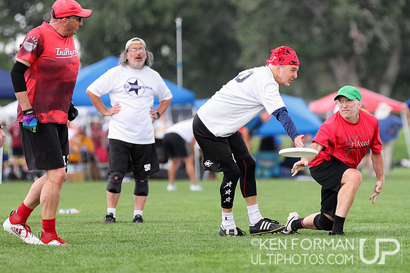 Age Against the Machine v. TriAged at the 2021 USAU Masters National Championships