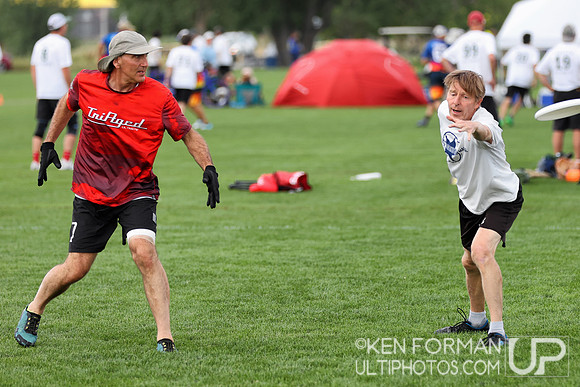 Age Against the Machine v. TriAged at the 2021 USAU Masters National Championships