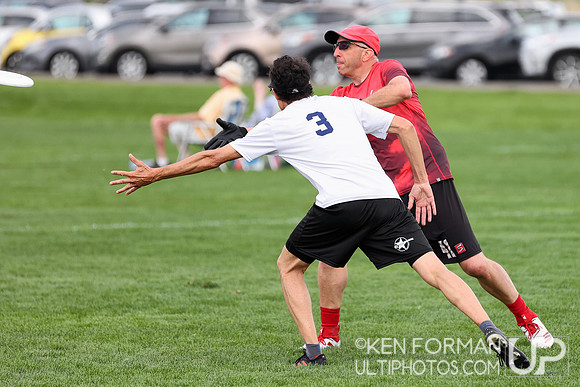Age Against the Machine v. TriAged at the 2021 USAU Masters National Championships