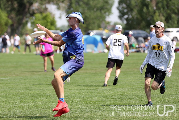 Chronic v. Hurt at the 2021 USAU Masters National Championships