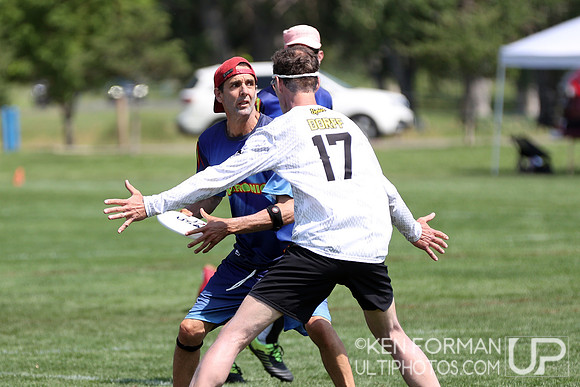 Chronic v. Hurt at the 2021 USAU Masters National Championships