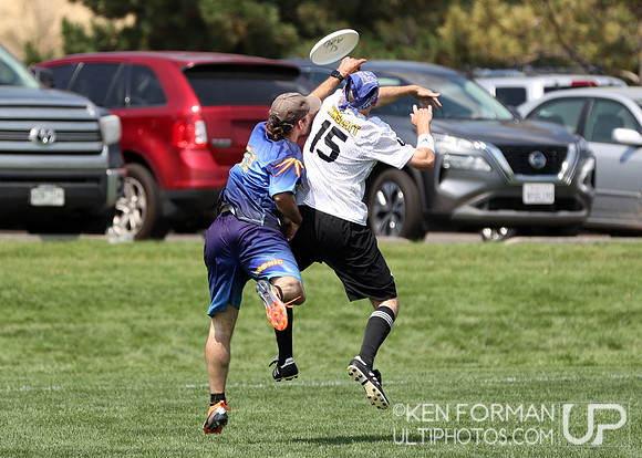 Chronic v. Hurt at the 2021 USAU Masters National Championships