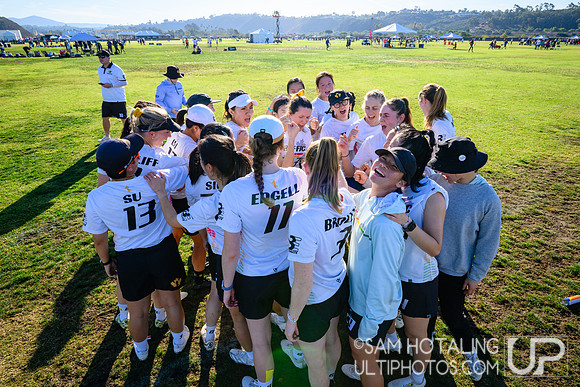 Fury vs Traffic in women’s pool play during Club Championships at Surf Cup Sports Park