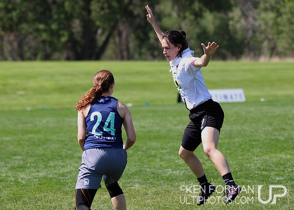 Reboot Squad vs. Ripe at the 2021 USAU Masters National Championships