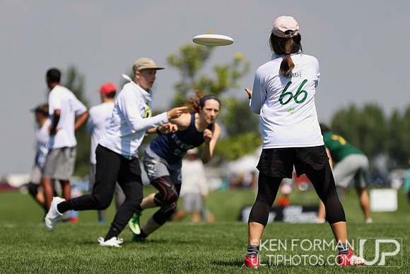 Reboot Squad vs. Ripe at the 2021 USAU Masters National Championships