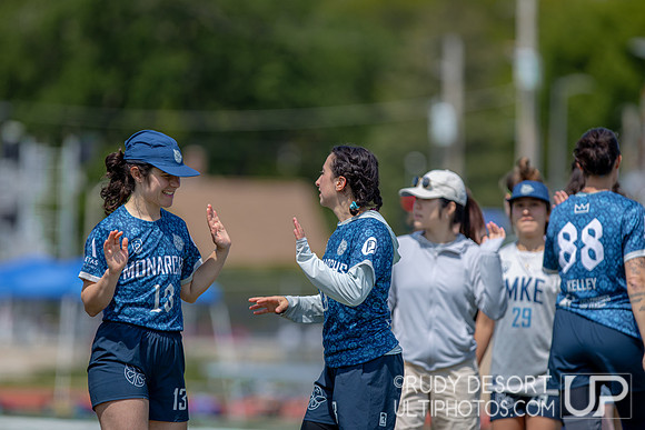 Milwaukee Monarchs vs Philadelphia Surge