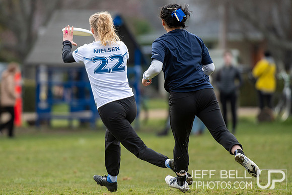 The ninth annual Douglas Bowl featuring UVIC and UBC Women’s and Open Ultimate teams.