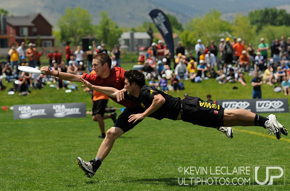 Sunday Photo Highlights Preview -- 2011 USAU College Championship