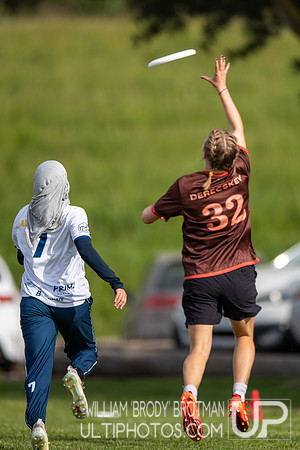 Day 1 of the USA Ultimate D-I College Championships