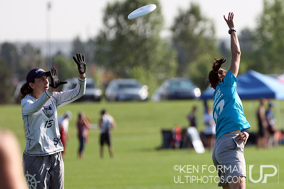 SOS vs. Shipwreck in Pre-Quarters at the 2021 USAU Masters National Championships