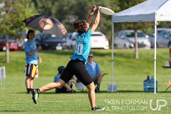 SOS vs. Shipwreck in Pre-Quarters at the 2021 USAU Masters National Championships