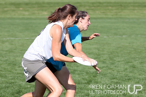 SOS vs. Shipwreck in Pre-Quarters at the 2021 USAU Masters National Championships