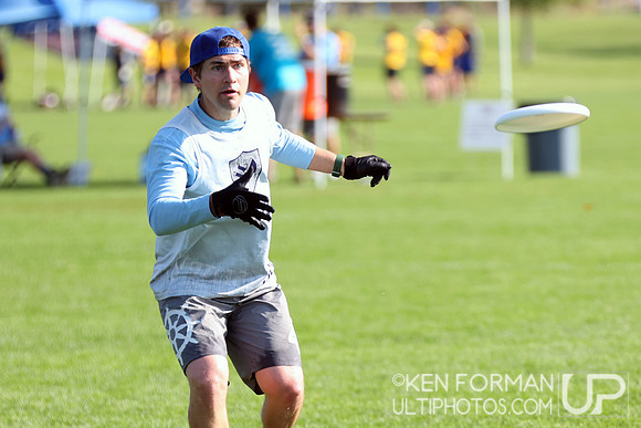SOS vs. Shipwreck in Pre-Quarters at the 2021 USAU Masters National Championships