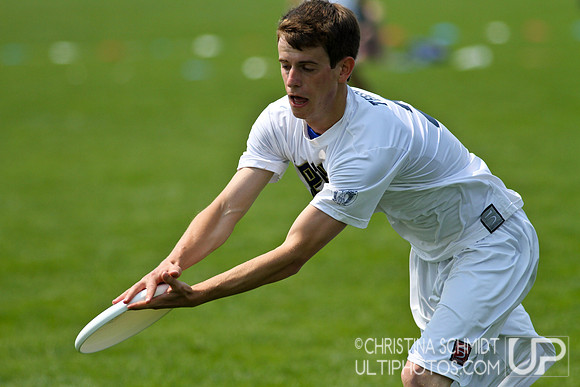 2012 USAU D-I College Championships Saturday Round 2 Action