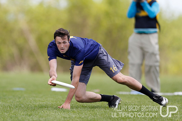 Day 1 of D-I College Championships