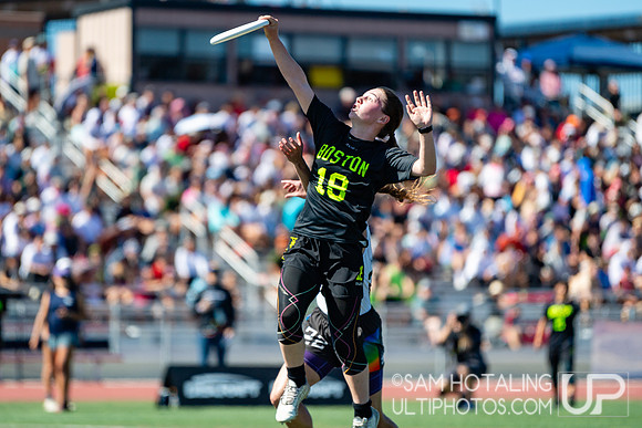 Brute Squad vs. Scandal in finals at USAU Club Championships
