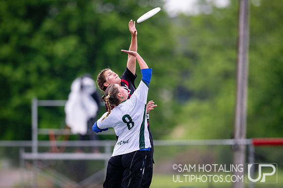 Semifinals at USAU DI College Championships