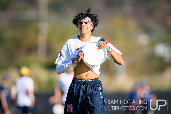PoNY vs Revolver in men’s semifinals during Club Championships at Surf Cup Sports Park