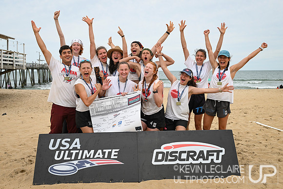 HoDawgs Women's Champions Team Photo - 2025 Beach Championships
