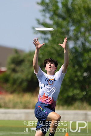 Pool play at USAU Youth Club Championships