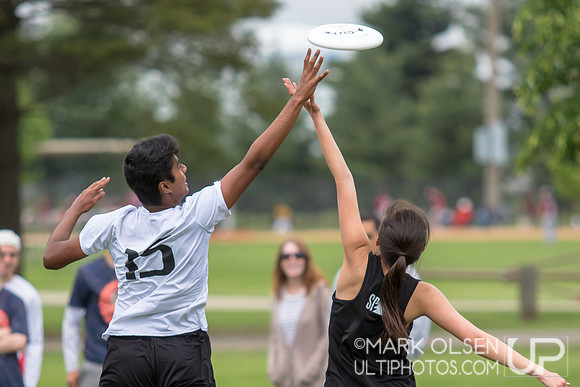 Illinois HS State Championships Saturday D2 Round 1