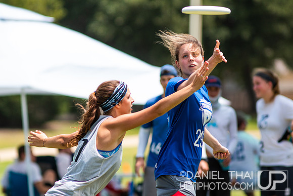 Texas 2 Finger  – Saturday Pool Play