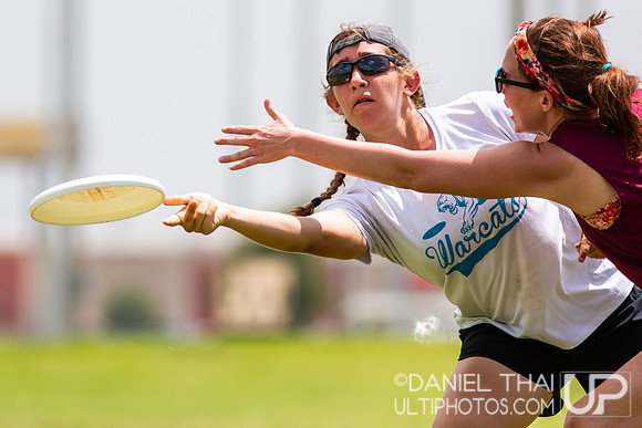 Texas 2 Finger  – Saturday Pool Play
