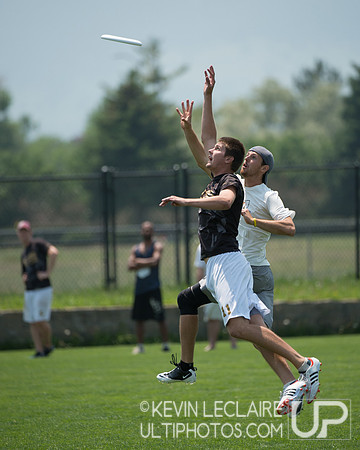 2012 USAU D-I College Championships Saturday Action