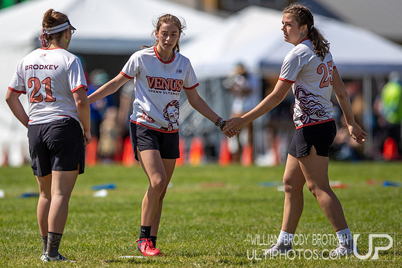 Day 2 of the USA Ultimate D-I College Championships