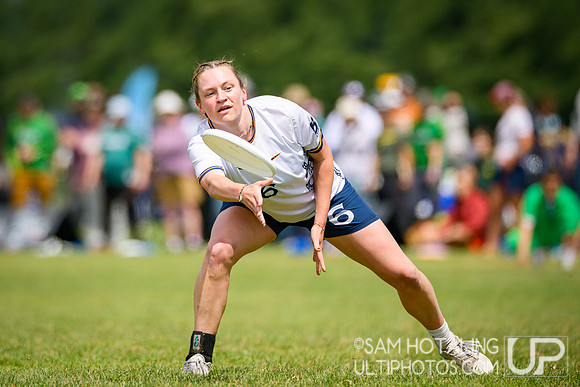 Pool play at USAU D-I College Championships