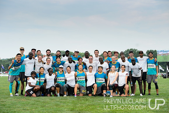 BOOM! (Republic of Korea Mixed) and Kisumu Frisbee Club (Kenya M
